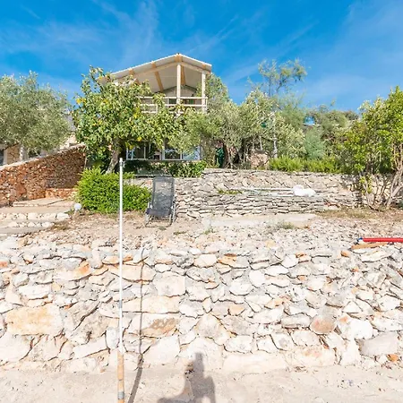 House Lady Anna Casa de Férias Pašman